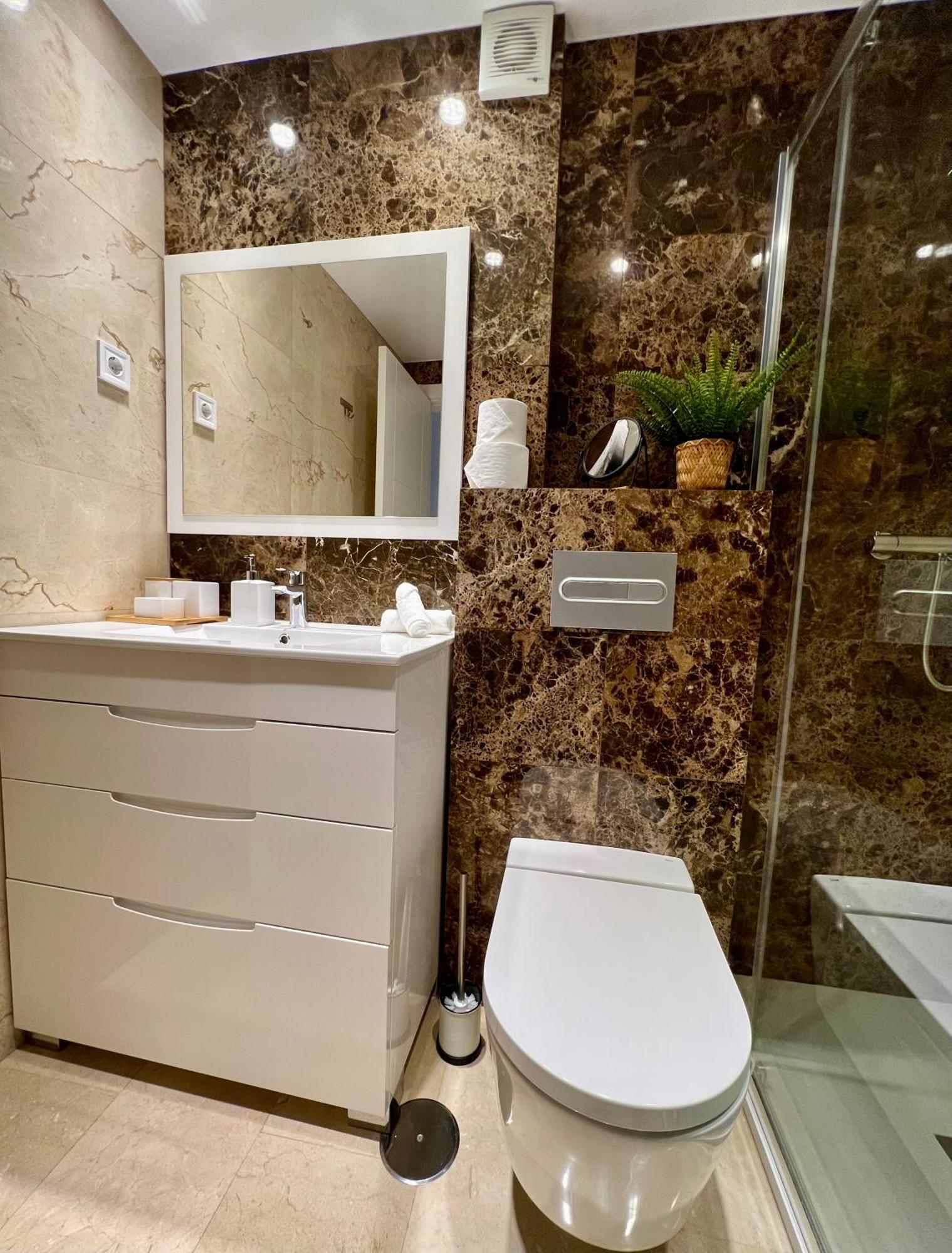 Apartamentos Prestige Suites Malaga III ภายนอก รูปภาพ